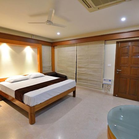 Sri Ranga Krupa Hotel Tiruchirappalli Eksteriør billede