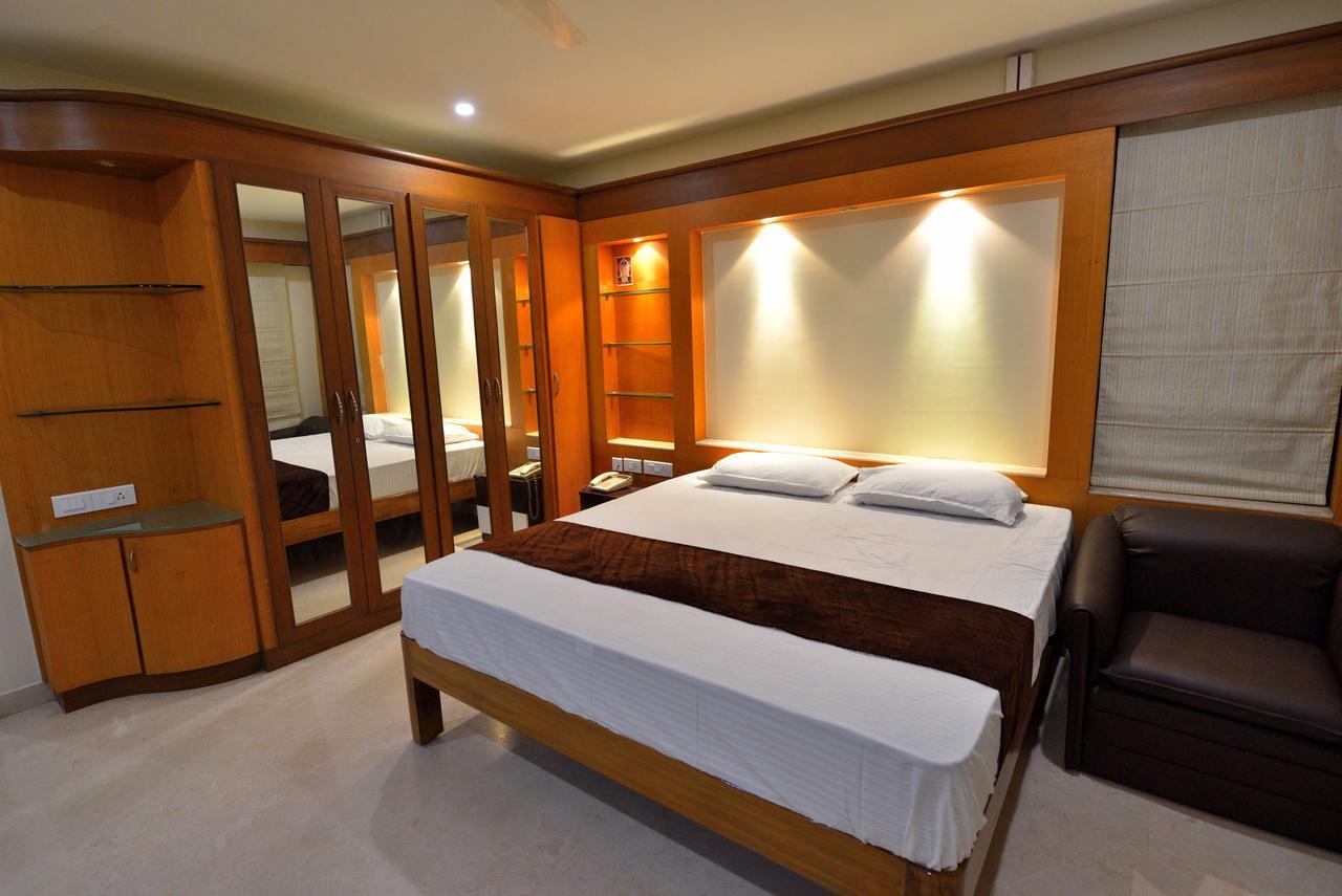 Sri Ranga Krupa Hotel Tiruchirappalli Eksteriør billede