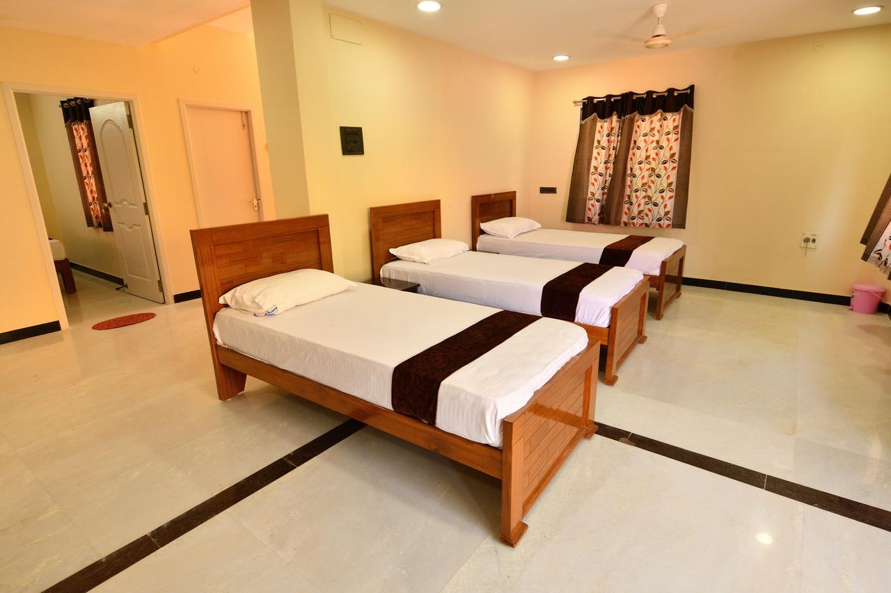 Sri Ranga Krupa Hotel Tiruchirappalli Eksteriør billede